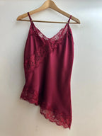 Loriane top en dentelle asymétrique