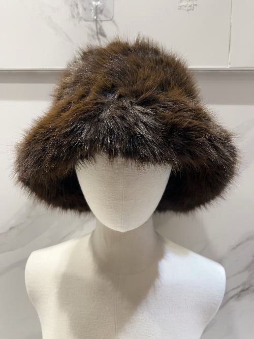 Miss Carla toque en fourrure