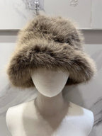 Miss Carla toque en fourrure